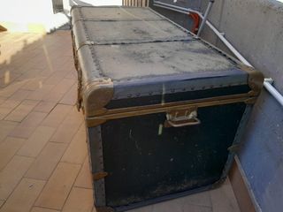 2 Bauli da restaurare in legno e metallo