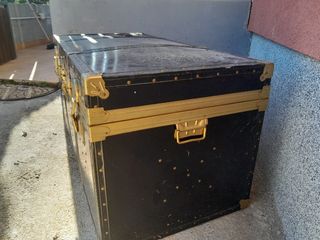 2 Bauli da restaurare in legno e metallo