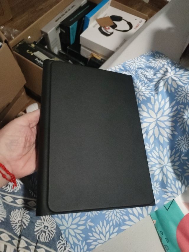 Funda para tablet negra y azul