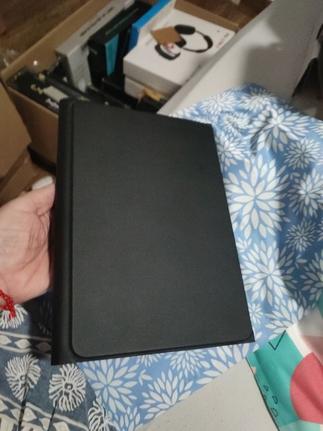 Funda para tablet negra y azul