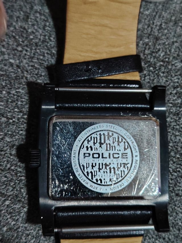 Reloj Police cuero