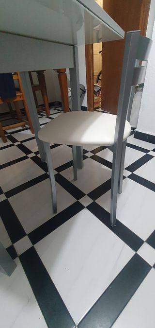 Mesa de cocina cuadrada
Blanca Gris Mate 