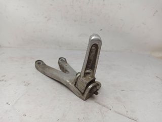 Estribera Trasera Izquierda Con Soporte Yamaha Yzf