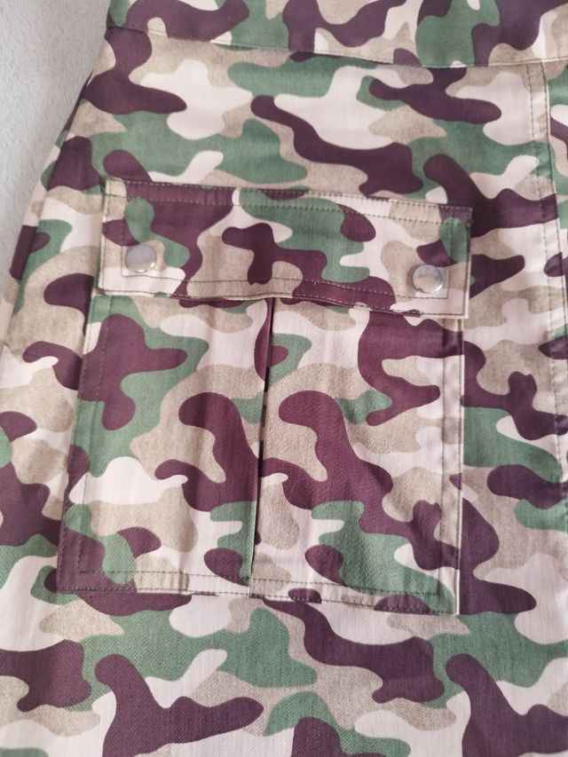 Mini falda Zara T. S. Nueva con etiqueta.