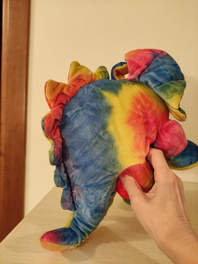 Peluche colorato dinosauro