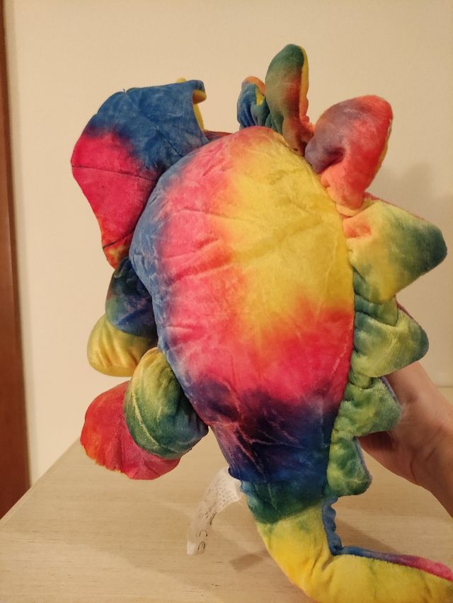 Peluche colorato dinosauro