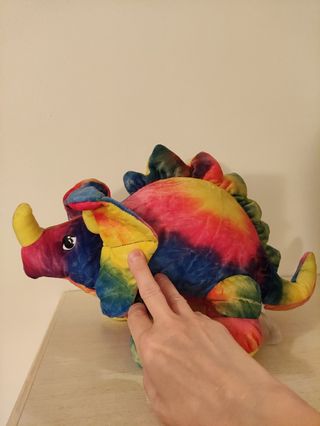 Peluche colorato dinosauro