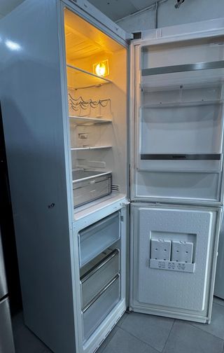FRIGORÍFICO SIEMENS BLANCO COMBI NO FROST 
