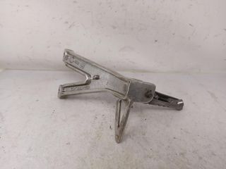 Estribera Trasera Izquierda Con Soporte Yamaha Tzr