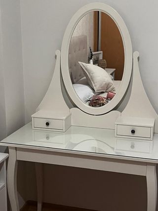 Tocador de maquillaje blanco de ikea (Hemnes)
