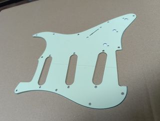 Golpeador Stratocaster SSS verde menta
