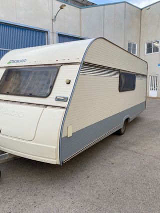 Caravana Moncayo menos 750kg con documentación 