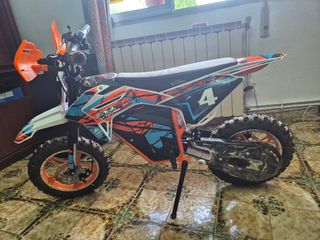 Mini moto eléctrica infantil