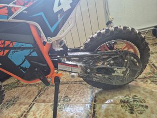Mini moto eléctrica infantil