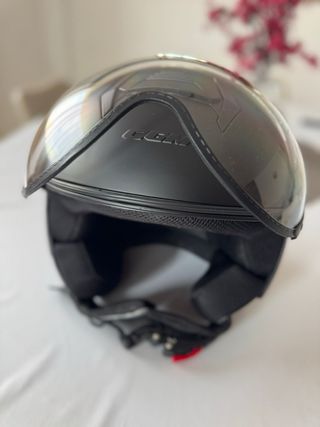 Casco de moto CGM