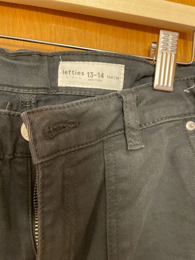 Pantalón cargo negro ancho