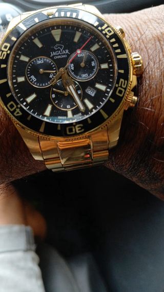 Reloj Jaguar Dorado