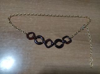 Cintura catenella plastica marrone e oro cm.110.