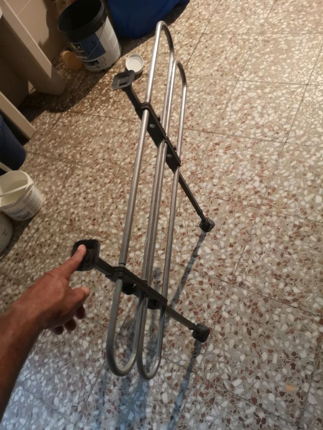 Separador de maletero para coche