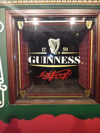 Ventana Cristal Guinness Official