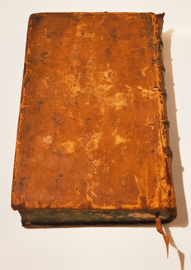 Libro antiguo 1744. Actions Chrétiennes...