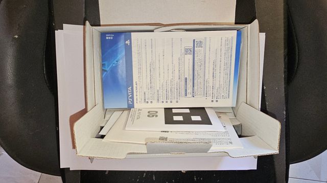 PS Vita PCH-2000 Preto - Novo não utilizado