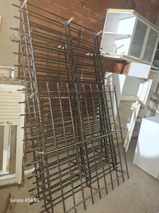 Rejas de hierro varias medidas En última foto