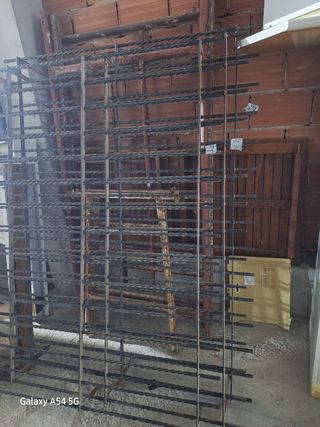 Rejas de hierro varias medidas En última foto