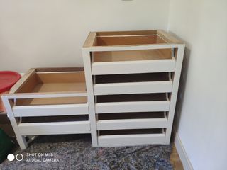 Cajonera blanca de madera doble