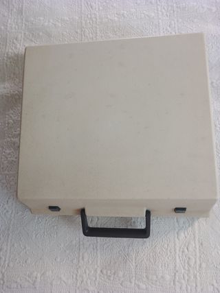 Máquina de escribir Olympia Traveller de Luxe