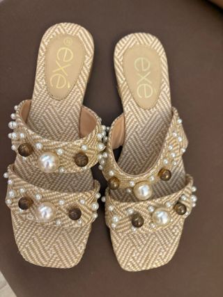 Sandalias Exé Beige y Doradas