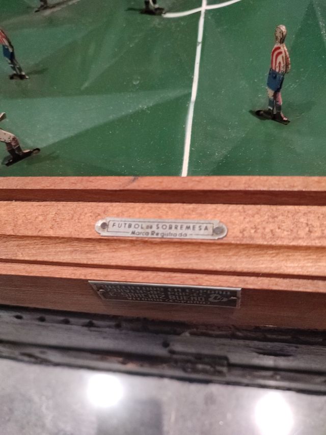 Futbolín antiguo de sobremesa E.Sanchiz años 40