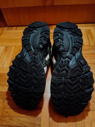 Zapatillas Asics Hombre Talla 42.5/nuevas sin caja