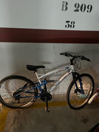 Bicicleta de montaña con marchas