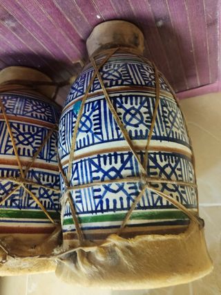 Timbales de cerámica y piel