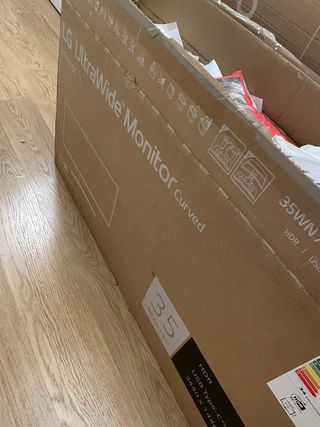 Pantalla PC Ultrawide LG rota