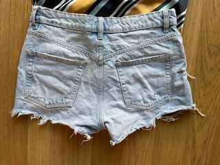Shorts Zara rotos Desgastados deshilachados T.38