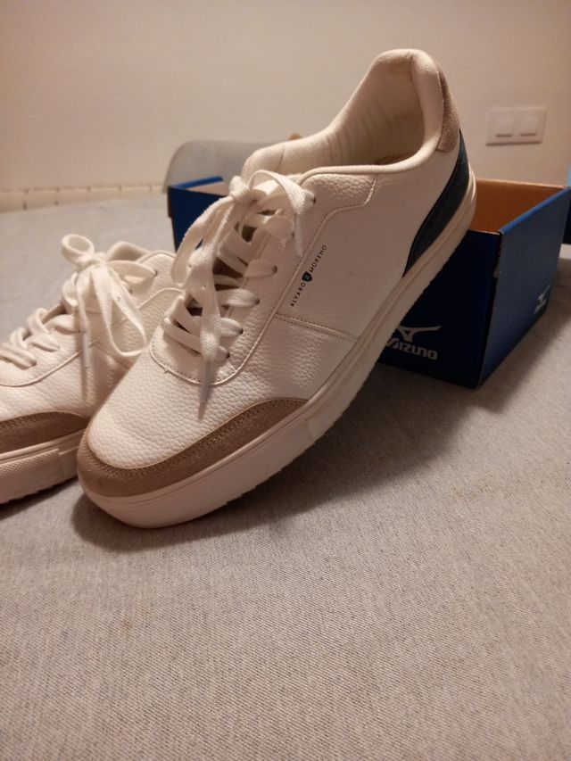 Zapatillas Alvaro Moreno Talla 44 Blancas.