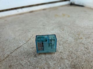 Relés de potencia Finder 40 de 1 polo, SPDT, bobin