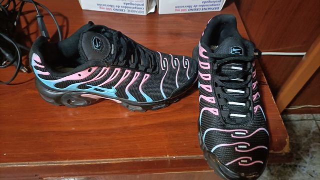 Zapatillas Nike Air Max Plus TN  talle 40 




