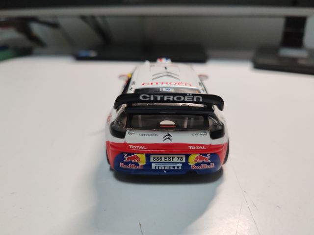 Citroën C4 WRC Rally 1:32 Loeb