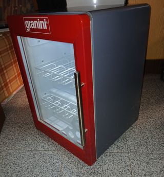 Mini nevera Granini roja