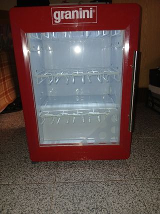 Mini nevera Granini roja