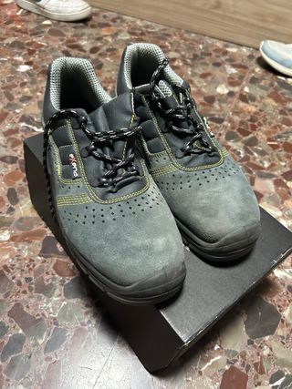 Zapatos de seguridad Exena talla 41
