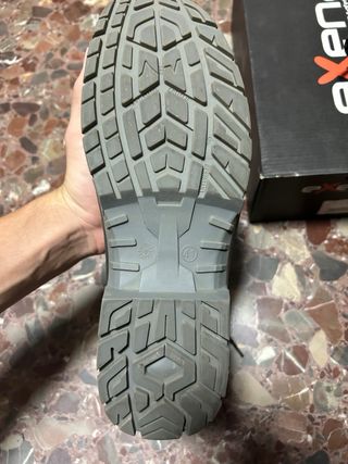 Zapatos de seguridad Exena talla 41
