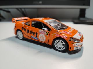 Peugeot 307 WRC Rally 1:32