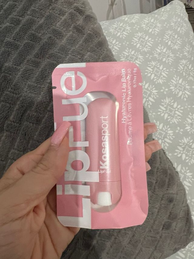 Bálsamo labial Kosas LipFuel Rush