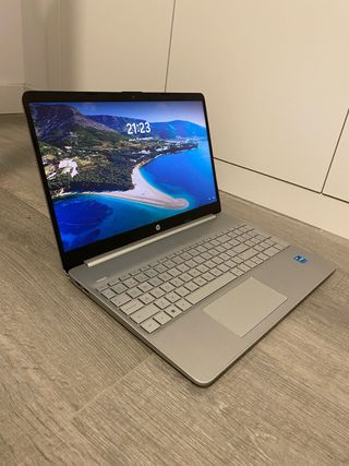 Portátil HP 15S-fq2159ns i3 11ª Gen 15.6 Plata