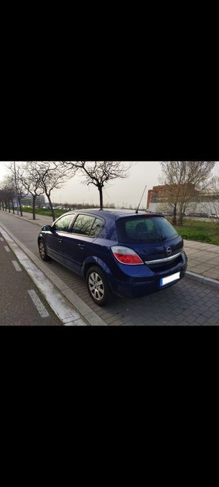 Opel Astra 2004