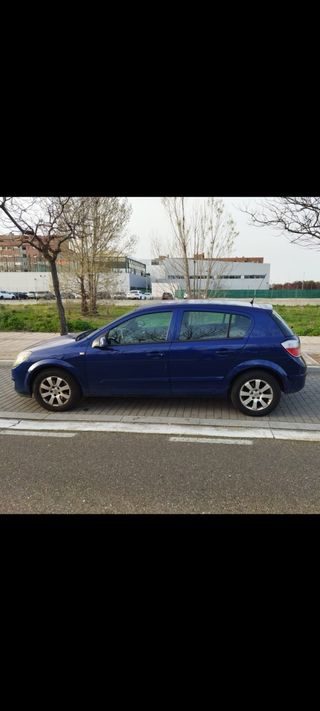 Opel Astra 2004